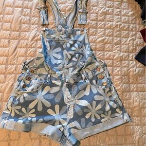 Juniors Jean overall shorts.